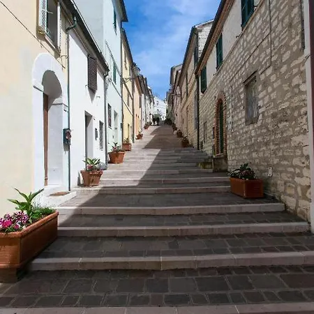 N099 - Numana, Delizioso Cielo-terra A 150mt Dal Mare Numana